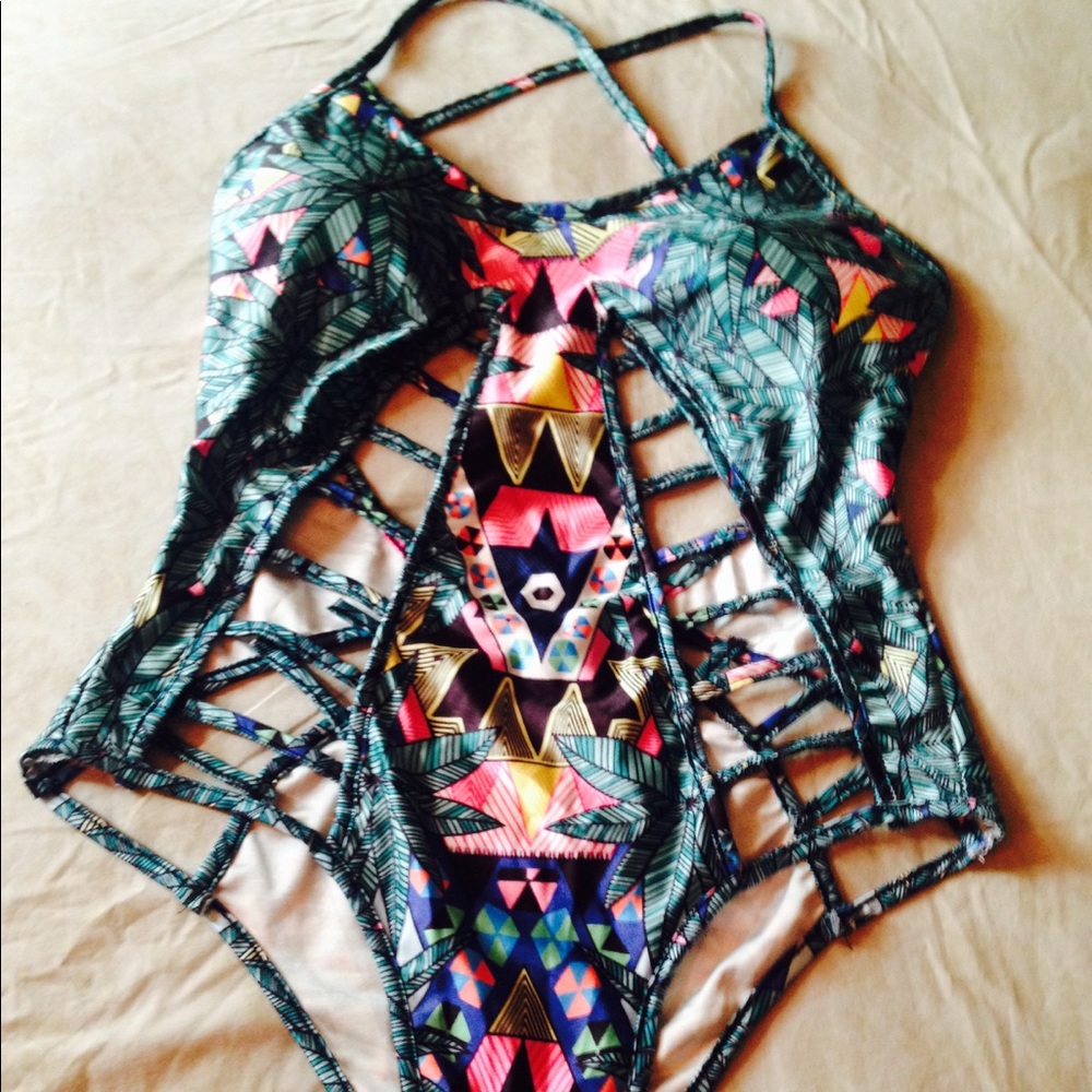 Bathing suit